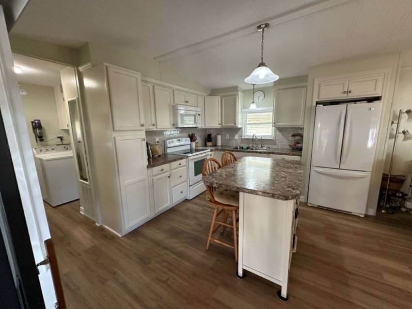 581 Lake Henry Drive a Winter Haven, FL Mobile or Manufactured Home for Sale